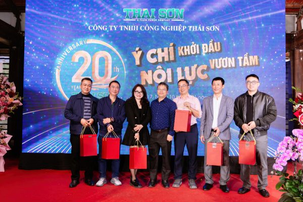 thai-son-ki-niem-20-nam-thanh-lap-8